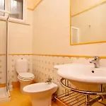شقة Con Portico A 100mt Dal Mare, - M220